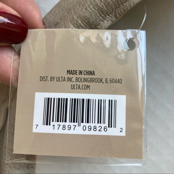 🆕 Ulta Beauty Faux Leather Tote - Picture 13 of 13